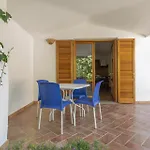 Bouganvillage מלון דירות
