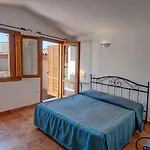 מלון דירות Bouganvillage 3*