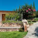 Bouganvillage 3* בודוני