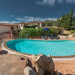 מלון דירות Bouganvillage