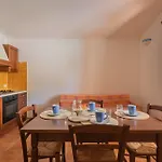 Bouganvillage