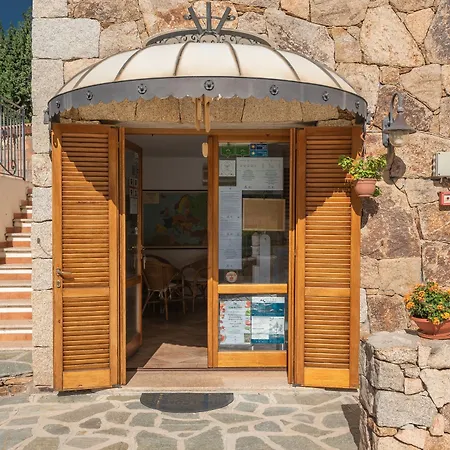 Bouganvillage Aparthotel 3*
