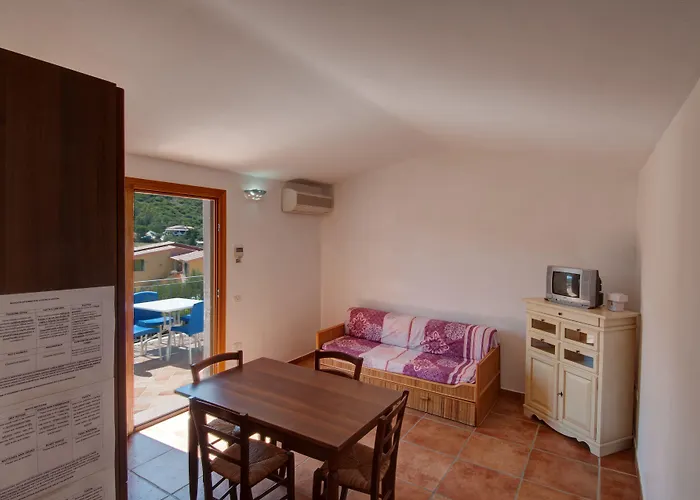 Bouganvillage Ξενοδοχείο με διαμερίσματα Budoni