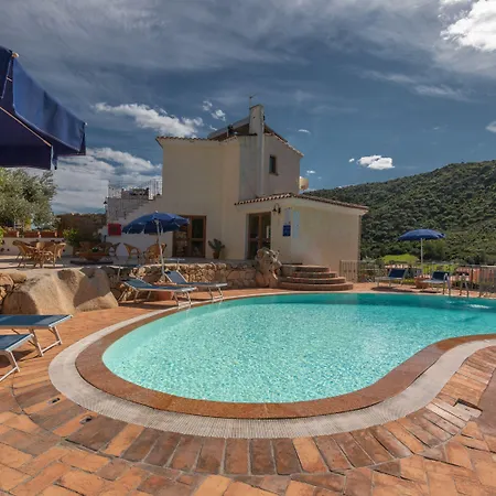Lägenhetshotell Bouganvillage Budoni