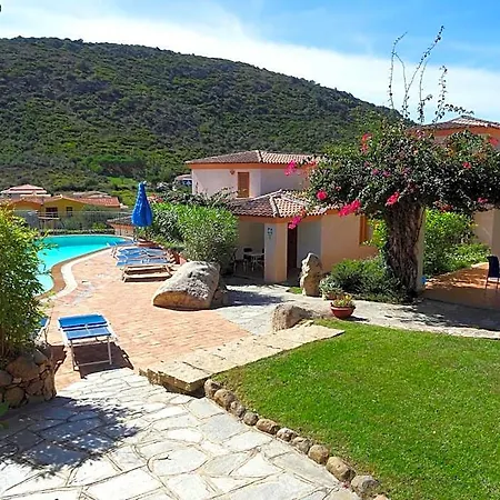 Bouganvillage Apartmanhotel Budoni
